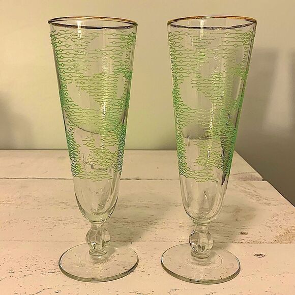Vintage Modern Beer/Cocktail Glasses  - Picture 1 of 5